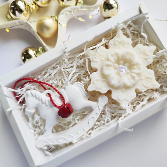 Dāvanu komplekts “Zirdziņš un Sniegpārsla”